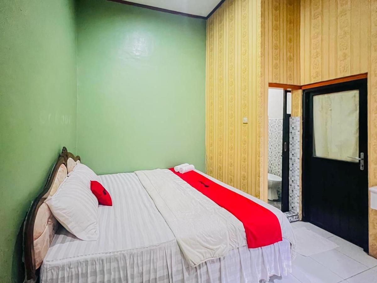 Reddoorz Near Sunrise Mall Mojokerto Extérieur photo