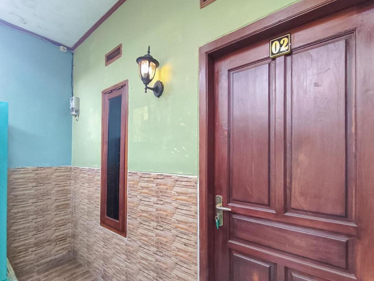 Reddoorz Near Sunrise Mall Mojokerto Extérieur photo