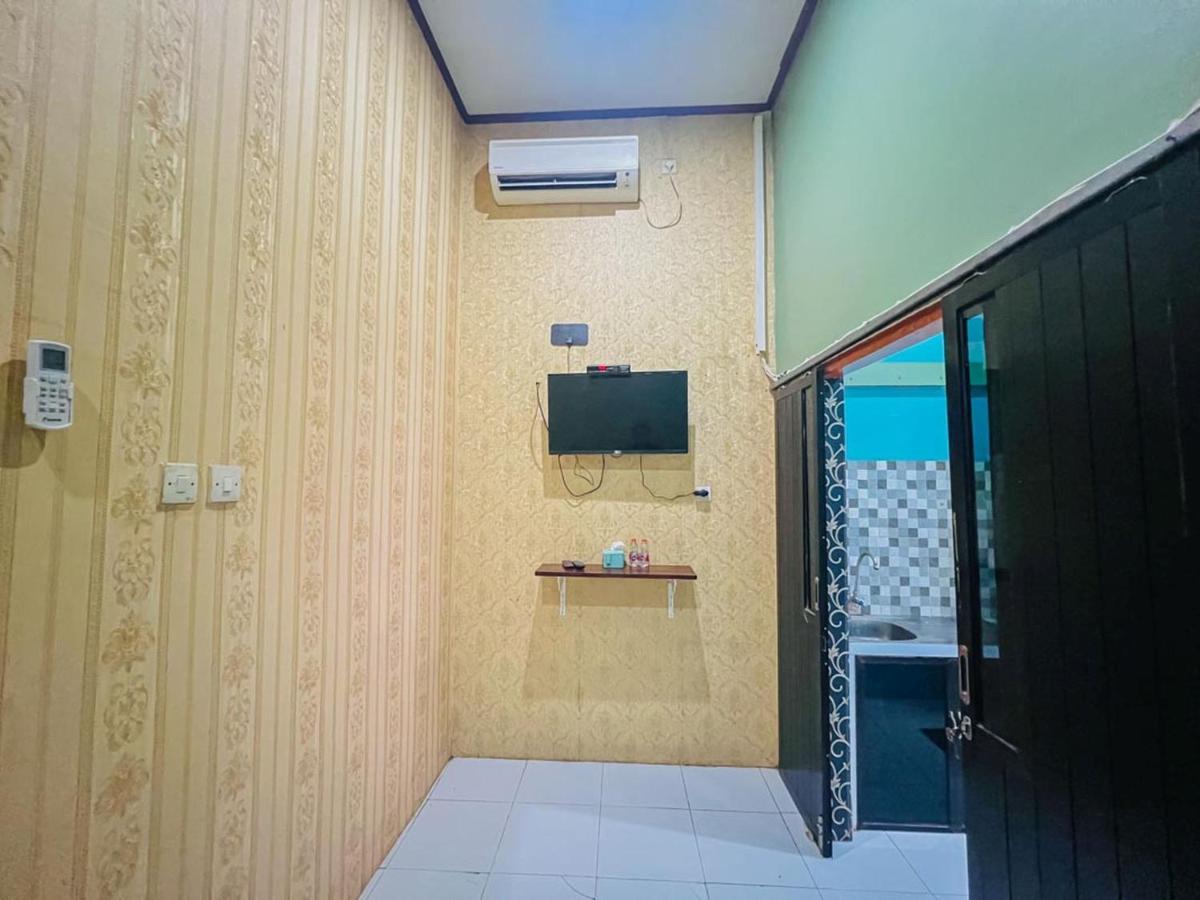 Reddoorz Near Sunrise Mall Mojokerto Extérieur photo
