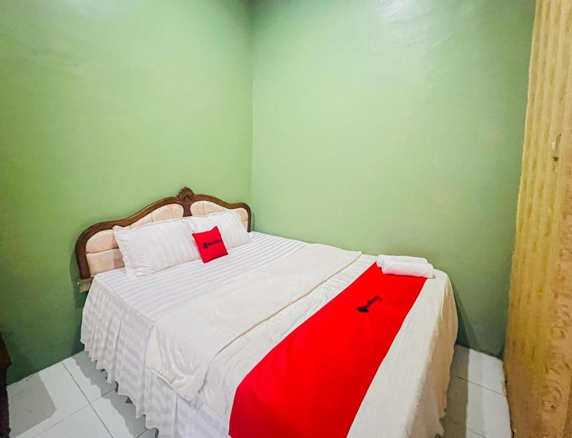 Reddoorz Near Sunrise Mall Mojokerto Extérieur photo