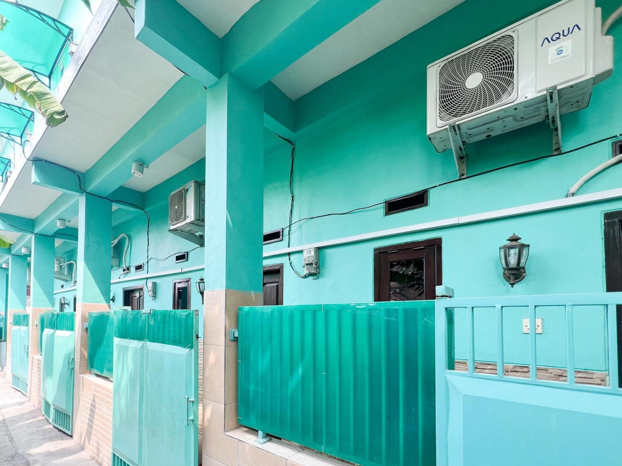 Reddoorz Near Sunrise Mall Mojokerto Extérieur photo