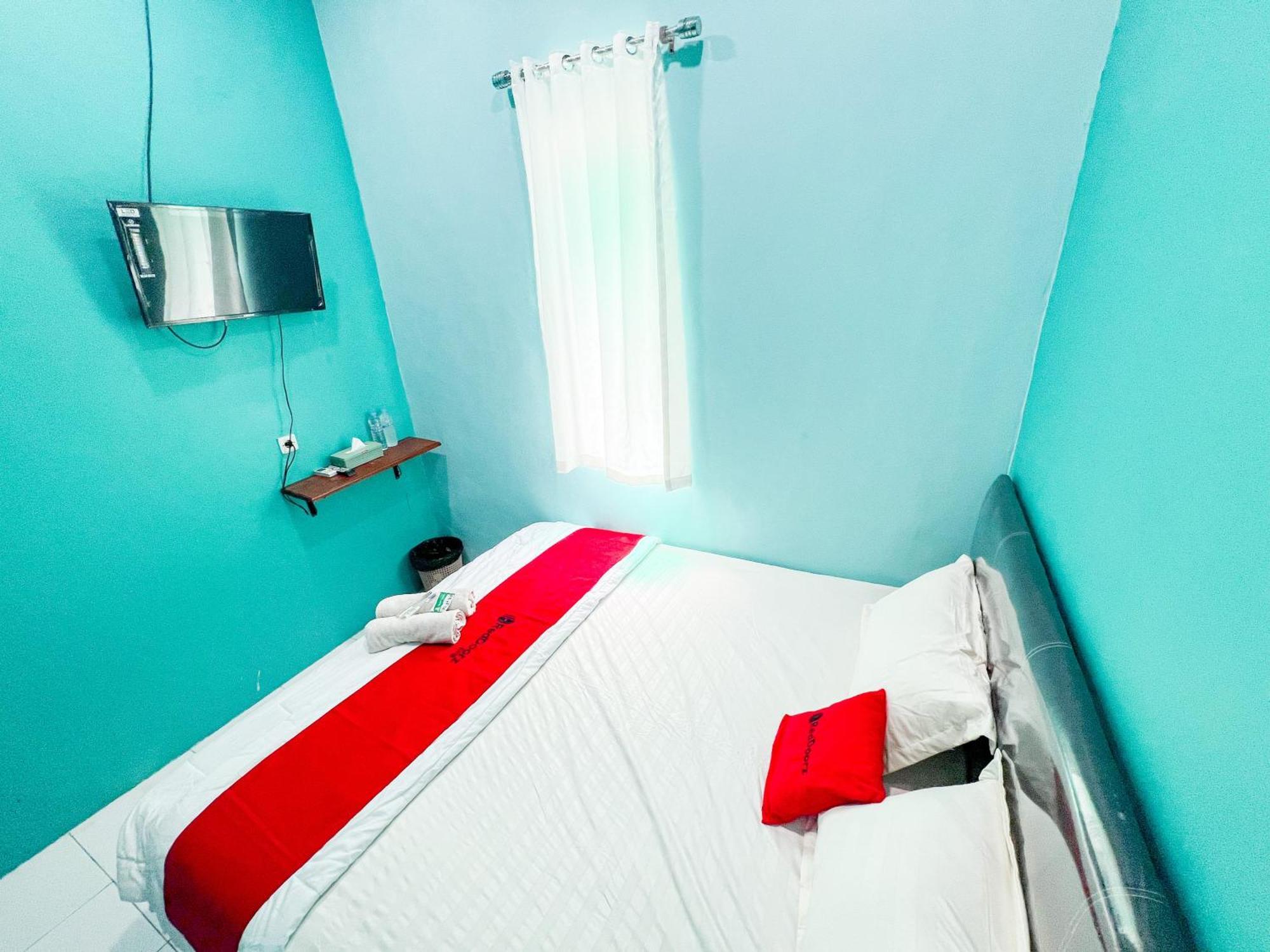 Reddoorz Near Sunrise Mall Mojokerto Extérieur photo