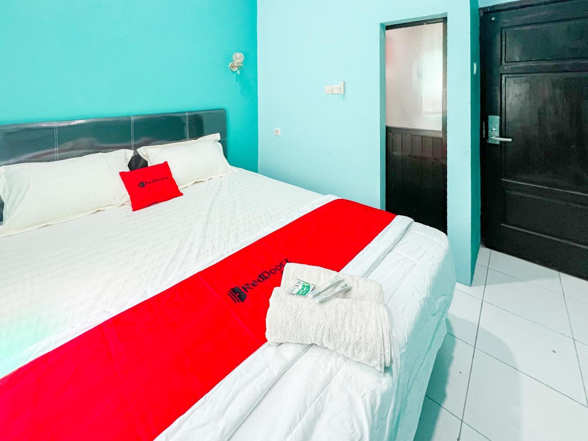 Reddoorz Near Sunrise Mall Mojokerto Extérieur photo