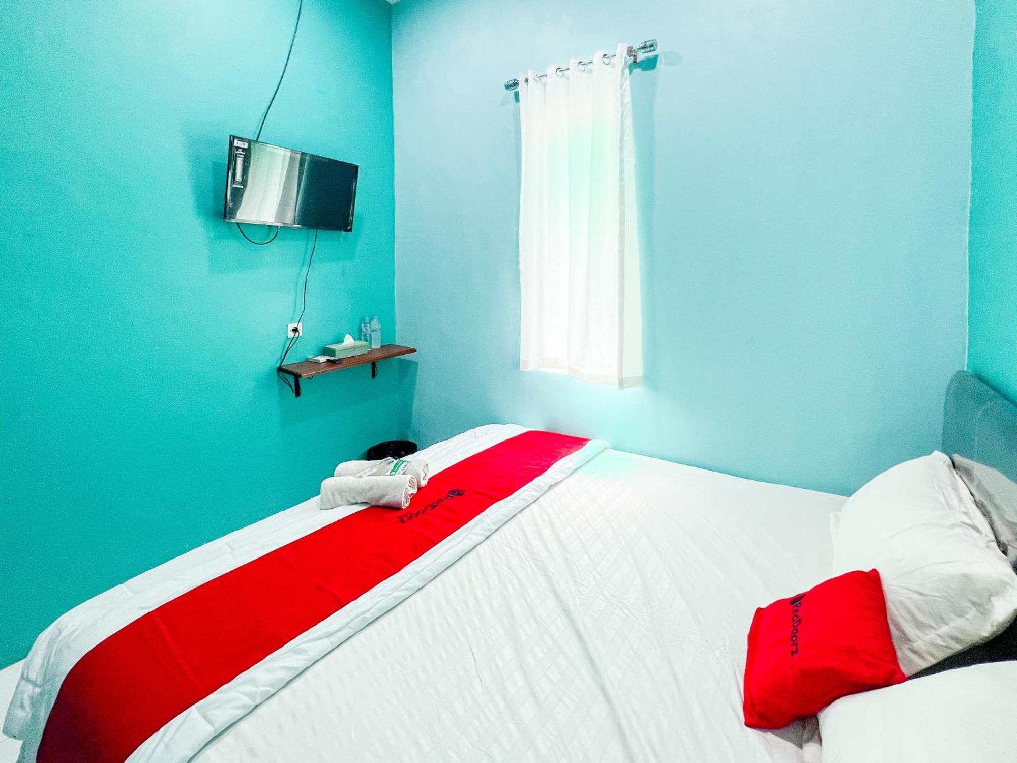 Reddoorz Near Sunrise Mall Mojokerto Extérieur photo