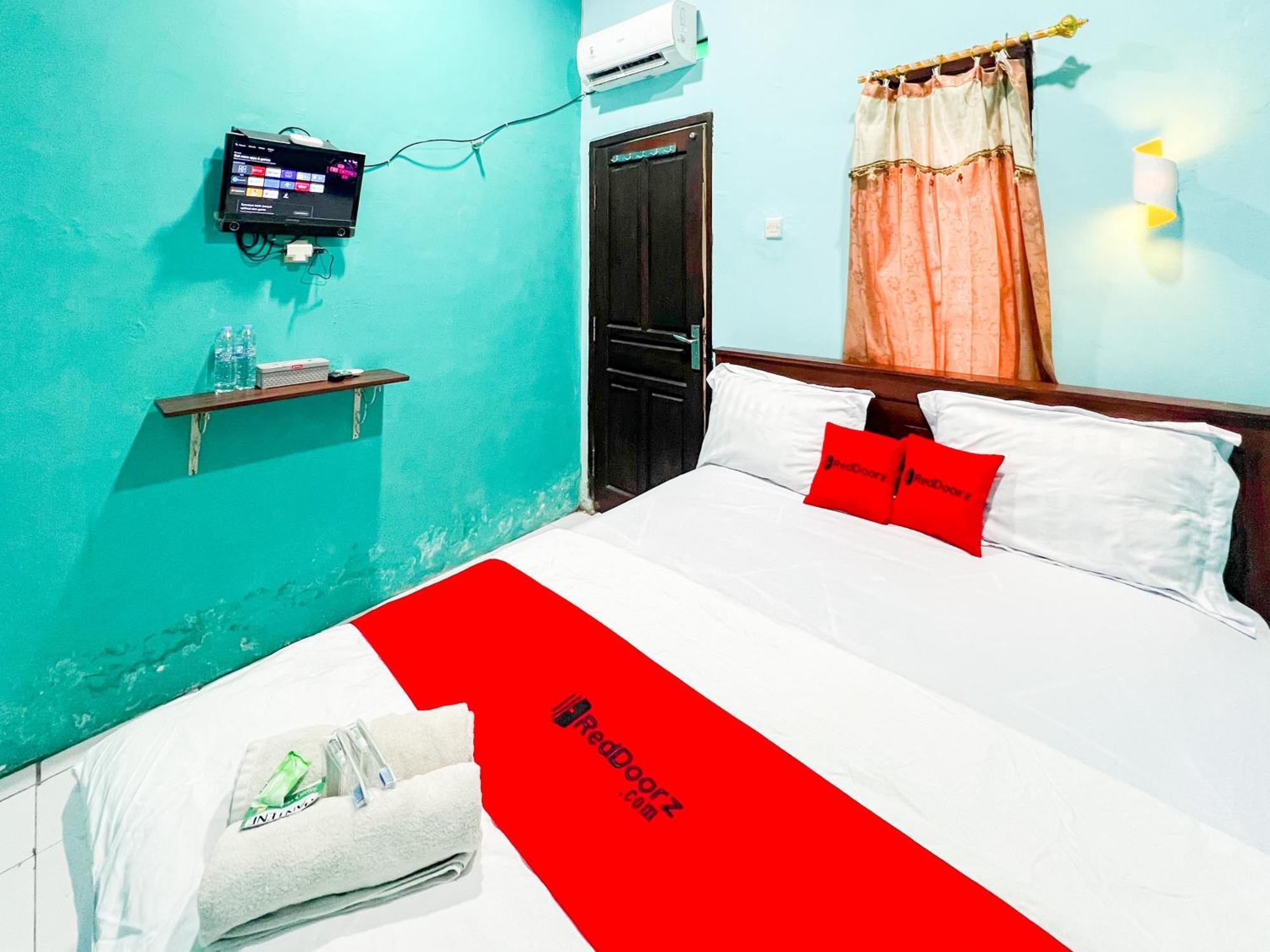 Reddoorz Near Sunrise Mall Mojokerto Extérieur photo