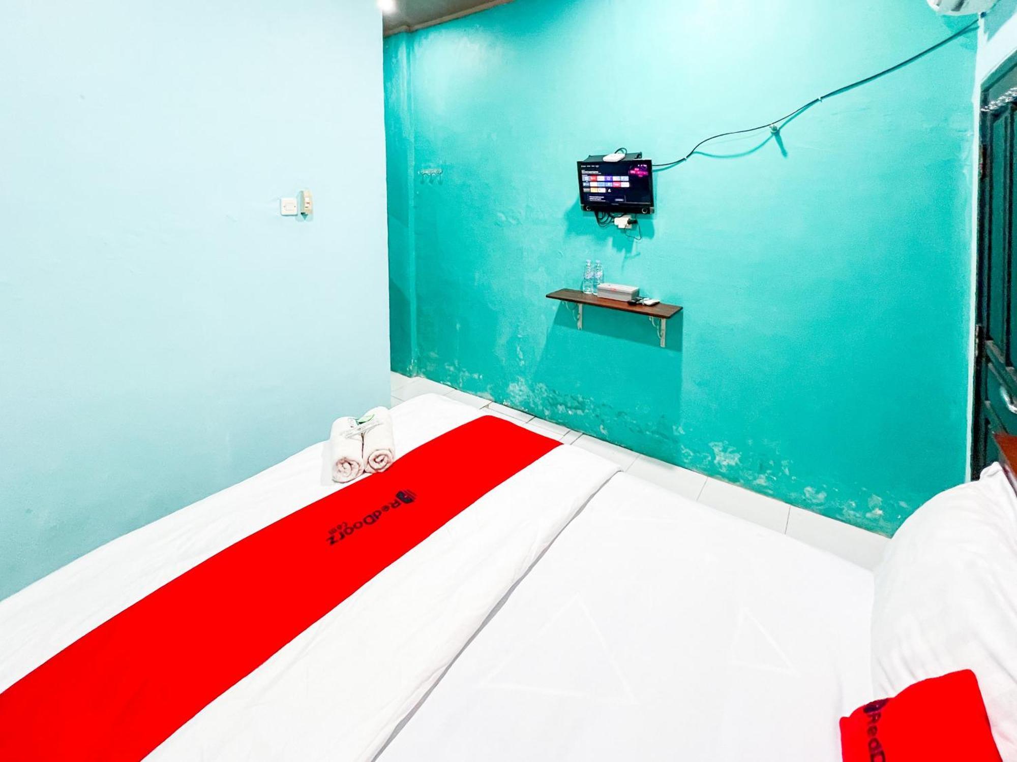 Reddoorz Near Sunrise Mall Mojokerto Extérieur photo