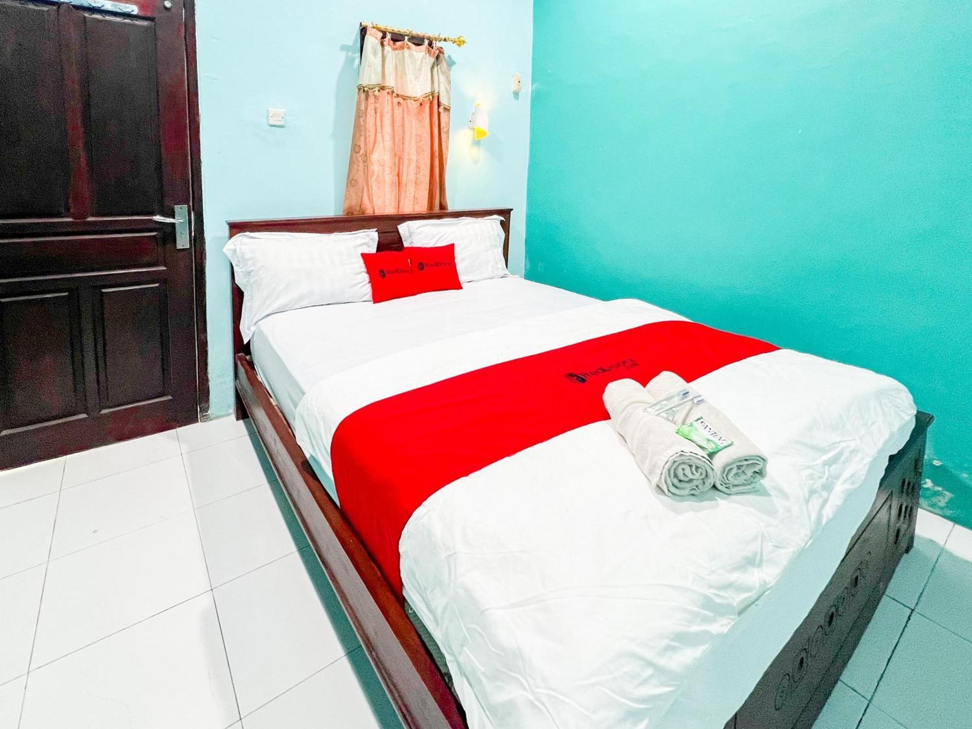 Reddoorz Near Sunrise Mall Mojokerto Extérieur photo